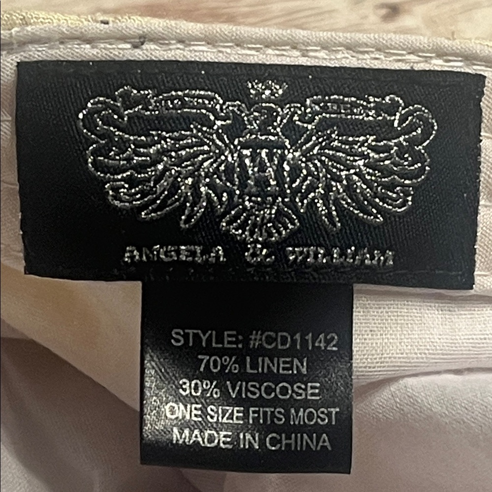 Angela & William Linen Blend Cream Hat with Floral & Zipper Detail - Picture 2 of 7